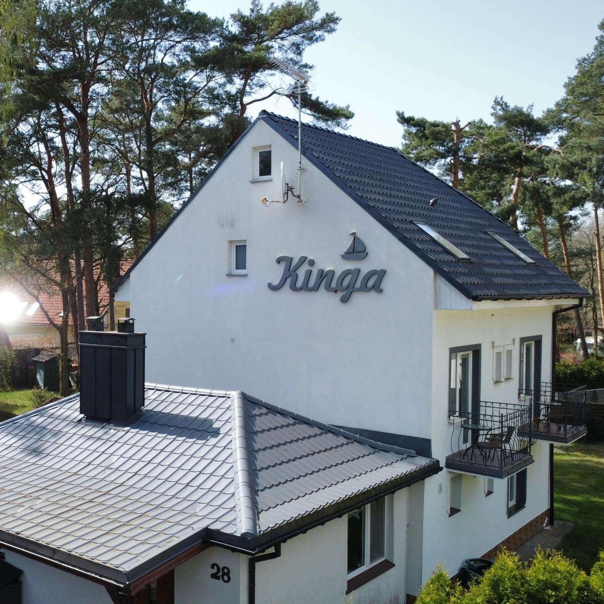 Dom Goscinny Kinga ポビエロボ エクステリア 写真